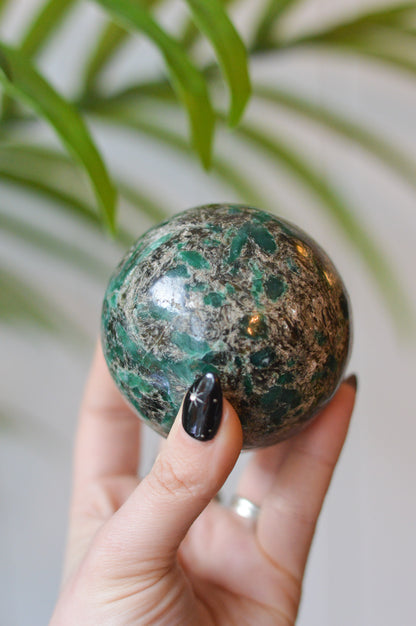 Emerald In Matrix Sphere