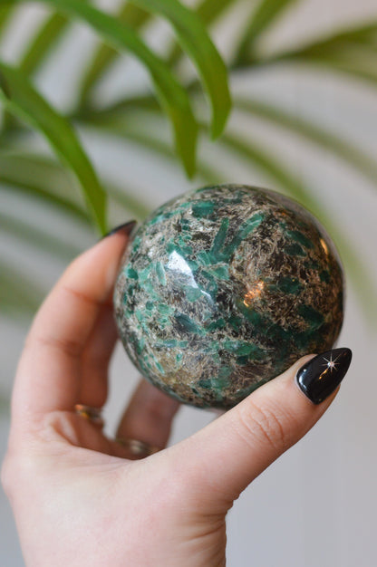 Emerald In Matrix Sphere